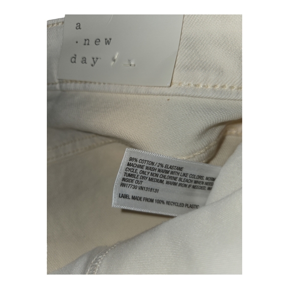 Target Off White Barrel Leg Jeans Sz 18 - Picture 4 of 5